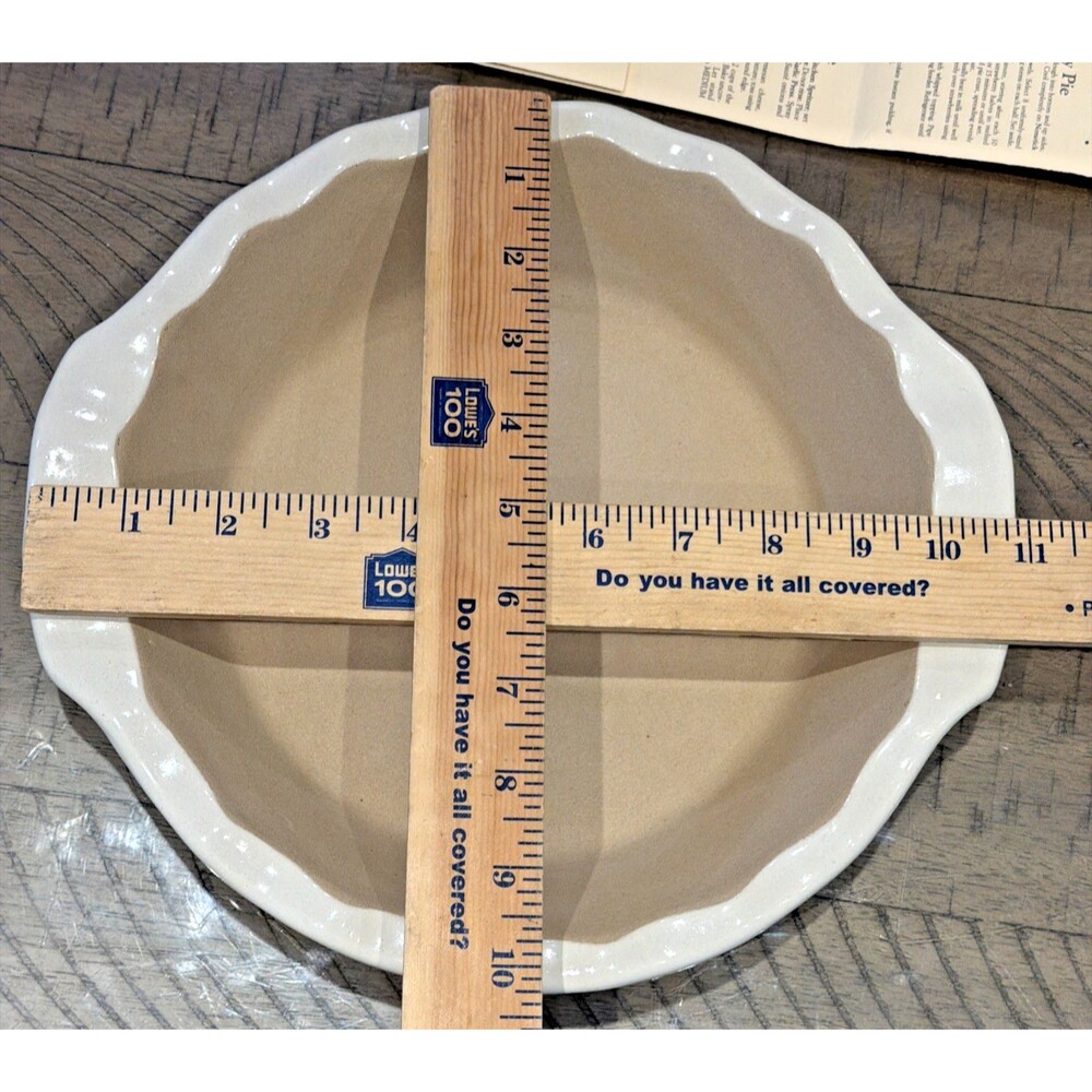 PAMPERED CHEF Stoneware Cream 9" Round Scalloped Pie Plate Family Heritage USA - Picture 5 of 5